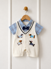 Carregar imagem no visualizador da galeria, Macacão Preppy com Camisa Xadrez e Bordados