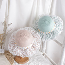 Carregar imagem no visualizador da galeria, Chapéu de palha rendado com margaridas