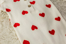 Carregar imagem no visualizador da galeria, macacão corações