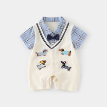 Carregar imagem no visualizador da galeria, Macacão Preppy com Camisa Xadrez e Bordados