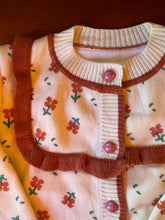 Carregar imagem no visualizador da galeria, Cardigan Jardim de Outono 🍂🌸
