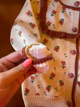 Carregar imagem no visualizador da galeria, Cardigan Jardim de Outono 🍂🌸