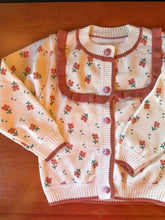 Carregar imagem no visualizador da galeria, Cardigan Jardim de Outono 🍂🌸