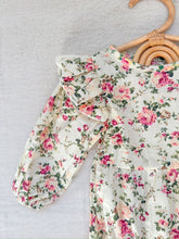 Carregar imagem no visualizador da galeria, Romper floral