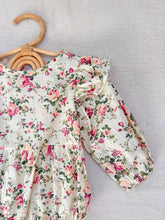 Carregar imagem no visualizador da galeria, Romper floral