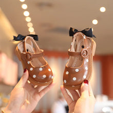 Carregar imagem no visualizador da galeria, Sapatilha poá