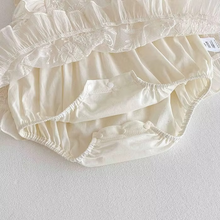 Carregar imagem no visualizador da galeria, Romper Vestido Amélia – Guipir com Babados