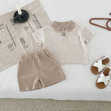 Carregar imagem no visualizador da galeria, Conjunto Infantil Verão – Camisa Listrada com Gola + Shorts de Algodão