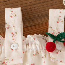 Carregar imagem no visualizador da galeria, Vestido floral com babados, estampa cerejinha e chapéu combinando 🍒👒