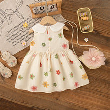 Carregar imagem no visualizador da galeria, Vestido Floral com Golinha Peter Pan + Bolsa 🌸✨