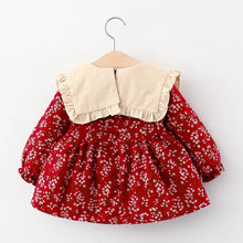Carregar imagem no visualizador da galeria, Vestido Floral com Gola Laço – Vermelho Encanto 🌸❤️