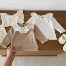 Carregar imagem no visualizador da galeria, Blusa Infantil Gola Rendada Vintage