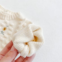 Carregar imagem no visualizador da galeria, Romper tricô floral