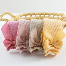 Carregar imagem no visualizador da galeria, Meia vazada com laço