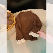 Carregar imagem no visualizador da galeria, Blusa Infantil Manga Longa com Renda