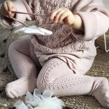 Carregar imagem no visualizador da galeria, Meia-Calça Infantil Canelada – Toque de Algodão
