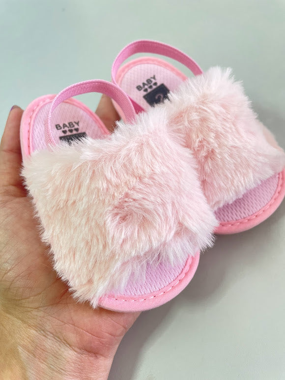 Chinelo peluciadinho fufi