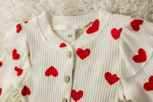 Carregar imagem no visualizador da galeria, macacão corações
