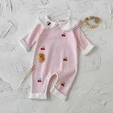 Carregar imagem no visualizador da galeria, Macacão Rosa Bordado com Cerejinhas 🍒 – Gola Peter Pan
