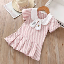 Carregar imagem no visualizador da galeria, Vestidinho Listrado com Gola Marujo ✨
