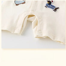 Carregar imagem no visualizador da galeria, Macacão Preppy com Camisa Xadrez e Bordados
