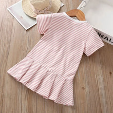 Carregar imagem no visualizador da galeria, Vestidinho Listrado com Gola Marujo ✨
