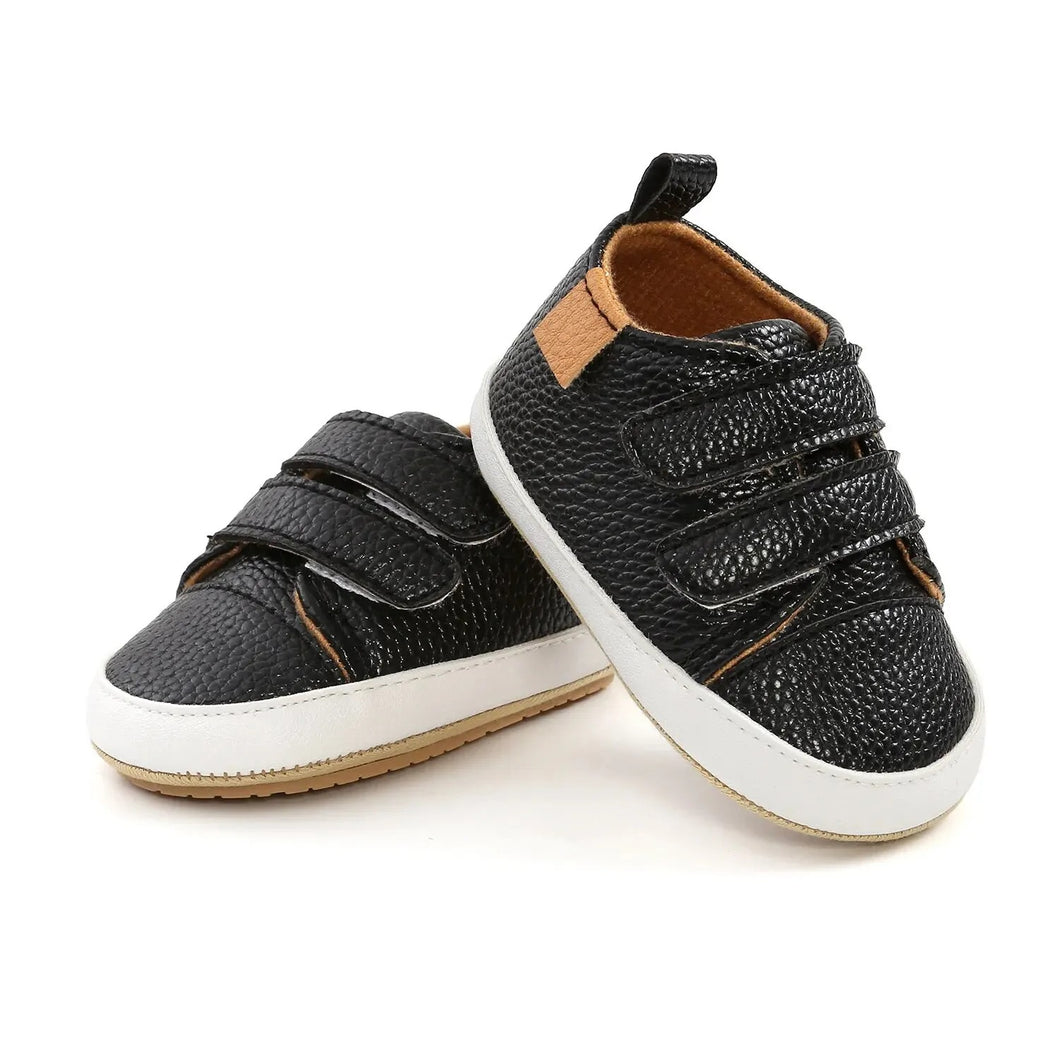 Tenis linha baby couro ecológico