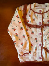Carregar imagem no visualizador da galeria, Cardigan Jardim de Outono 🍂🌸
