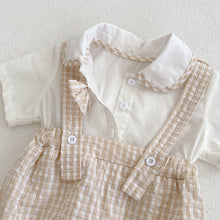 Carregar imagem no visualizador da galeria, Conjunto Camisa com Suspensório e Gravata Borboleta – Estilo Clássico Baby
