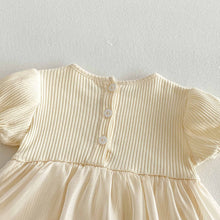 Carregar imagem no visualizador da galeria, Vestido Body com chapeu Sonho de Baunilha
