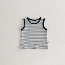 Carregar imagem no visualizador da galeria, Conjunto Baby Happy – Jardineira + Camiseta Listrada
