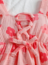 Carregar imagem no visualizador da galeria, Romper Rosa Floral com Faixa de Cabelo 🌸
