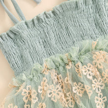 Carregar imagem no visualizador da galeria, Romper Bebê com Saia de Tule Bordada + Faixa de Cabelo
