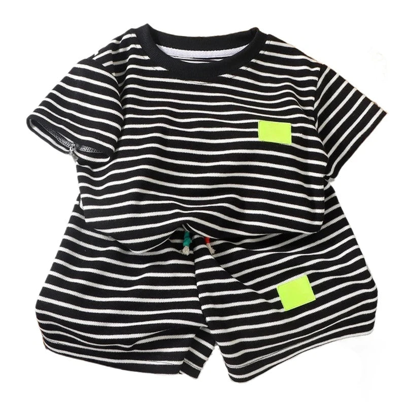 Conjunto Infantil Listrado com Shorts – Unissex