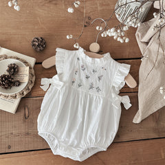 Romper Branco Bordado Floral com Babadinhos