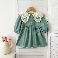 Vestido Infantil Bruna – Manga Longa com Gola Bordada