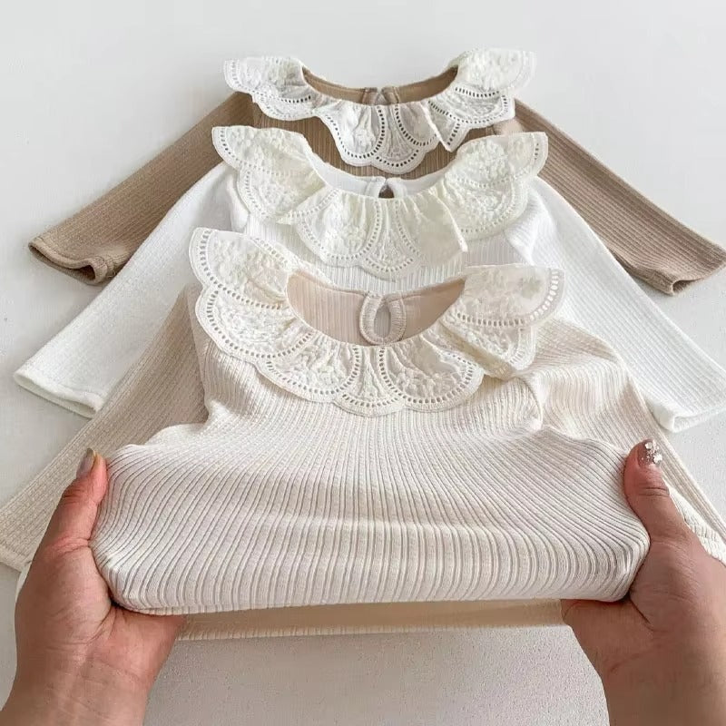 Blusa Infantil Gola Rendada Vintage