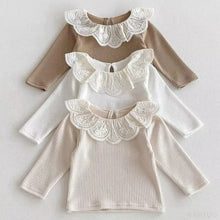 Carregar imagem no visualizador da galeria, Blusa Infantil Gola Rendada Vintage
