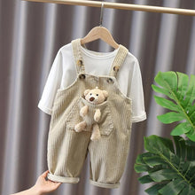 Carregar imagem no visualizador da galeria, Macacão de veludo ursinho
