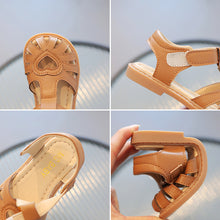 Carregar imagem no visualizador da galeria, Sandalia Coração
