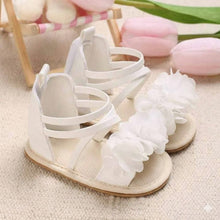 Carregar imagem no visualizador da galeria, Sandália Baby Flor de Tecido
