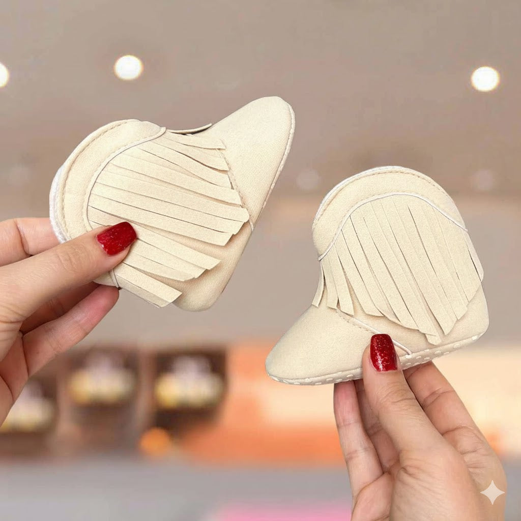 Botinha Baby Camurça com Franjinhas